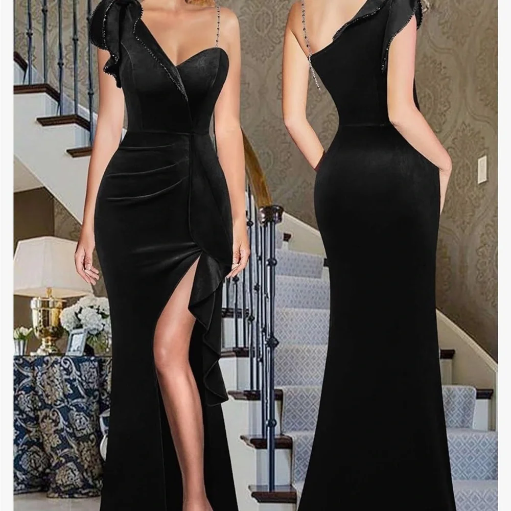 Elegant Black One-Shoulder Evening Dress - Picture 2 of 11